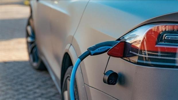 `Dünyada bu yıl satılan araçların yaklaşık yüzde 30`u elektrikli olacak`