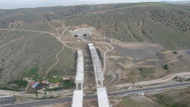 42 ili birbirine bağlayacak dev otoyolda çalışmalar hızlandı! Seyahat süresi yarı yarıya azalacak