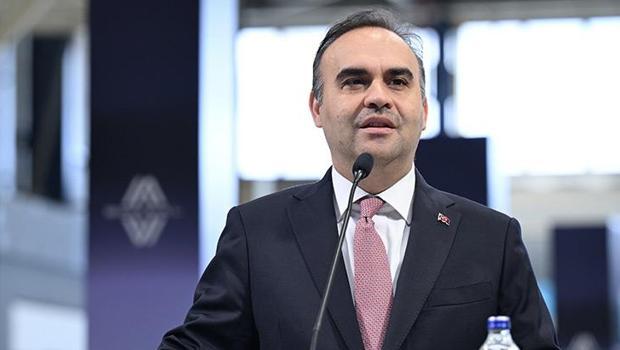 Bakan Kacır: Türkiye`ye güvenenler, yatırım yapanlar kazanır