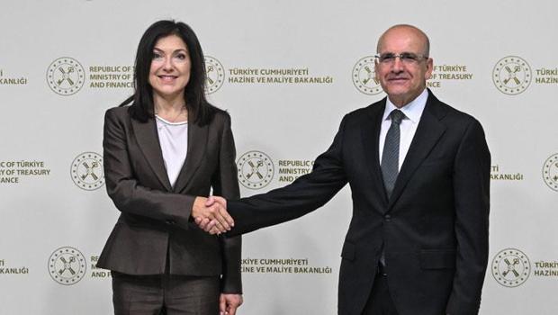 Bakan Şimşek, Almanya Ekonomi ve Enerji Bakanı Reiche ile bir araya geldi
