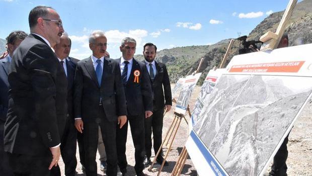 Bakan Uraloğlu: |||Seyahat süresini 25 dakika azaltacağız|||