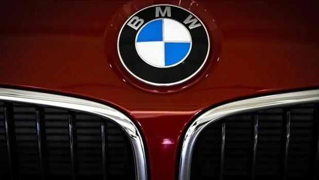 BMW çekildi ama üretim durmadı! Eski parçalarla üretilen korsan BMW`ler daha ucuza satılıyor