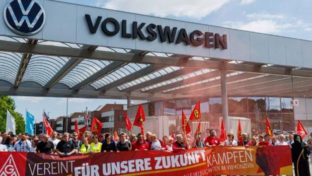 Volkswagen için alarm zilleri çalıyor! Çöküş uyarısı