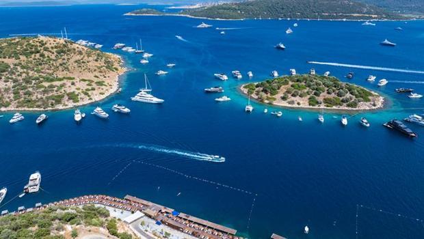Bodrum`da tatilin hesaplısı: Deniz ücretsiz, lahmacun 250 TL, hamburger pizza 450 TL