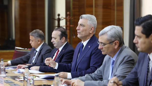Ticaret Bakanı Bolat, Moldova heyetiyle bir araya geldi