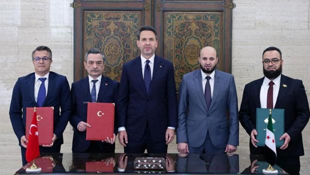 Enerji ve Tabii Kaynaklar Bakanı Bayraktar, Suriye`de