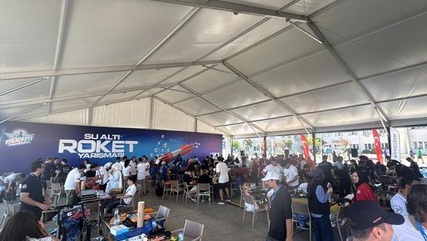 TEKNOFEST Mavi Vatan`da gençlerin su altı roketleri yarışıyor