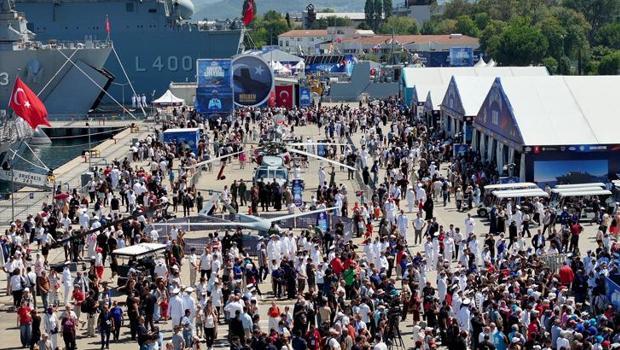 TEKNOFEST Mavi Vatan`da vatandaşlardan yerli ve milli teknolojiye yoğun ilgi