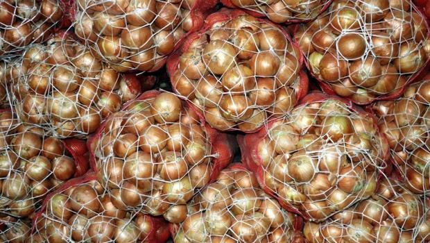 Kuru soğan ithalatında yüzde 5 gümrük vergisi uygulamasının süresi uzatıldı