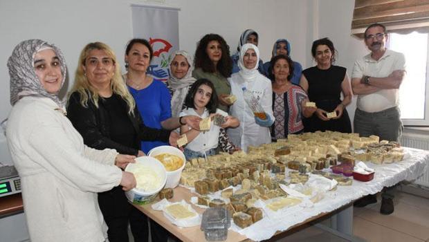 Mahalleli kadınlardan çevre dostu proje: Atık yağlar sabuna dönüşüyor