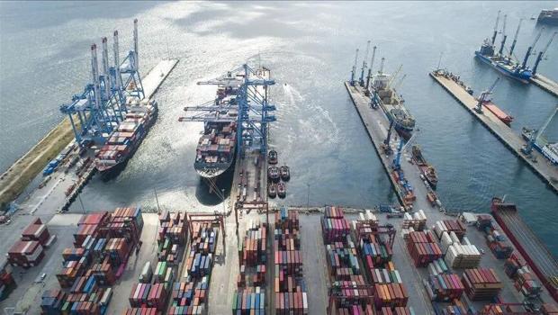Batı Akdeniz`den 2 milyar dolarlık ihracat
