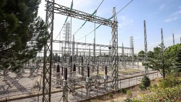 Türkiye`nin elektrik iletim altyapısına 2035`e kadar 28 milyar dolarlık yatırım yapılacak