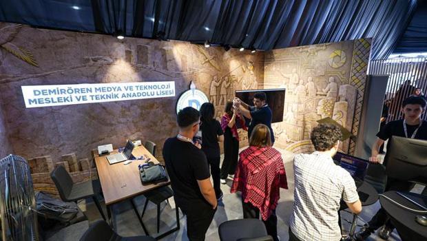 TEKNOFEST Güneydoğu’da Demirören Medya standına yoğun ilgi