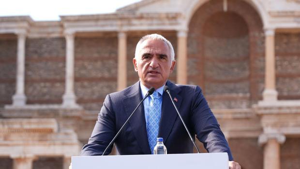 Bakan Ersoy: Yurt dışına çıkarılan eserlerin izi sürülüyor