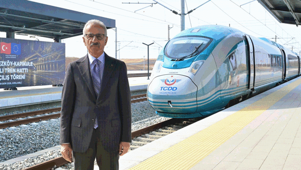 Türkiye`nin Avrupa`ya açılan hızlı tren hattı yarın açılıyor