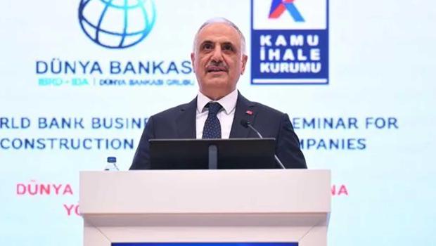 Hazine ve Maliye Bakan Yardımcısı Çelik, emeklilik dilekçesini Bakan Şimşek`e sundu