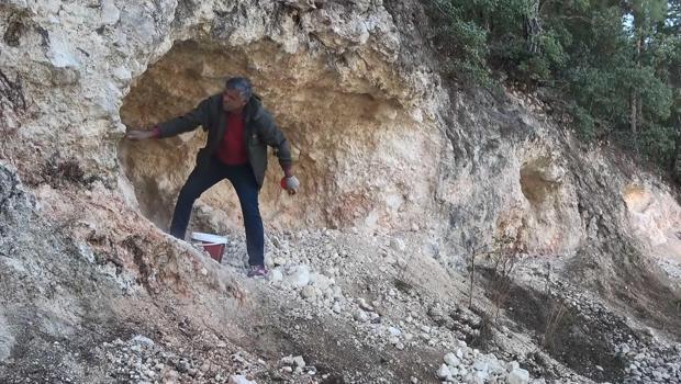 Amasya’da Ferhat’ı aratmayan manzara! Bu kez başka bir aşk için dağları deliyorlar