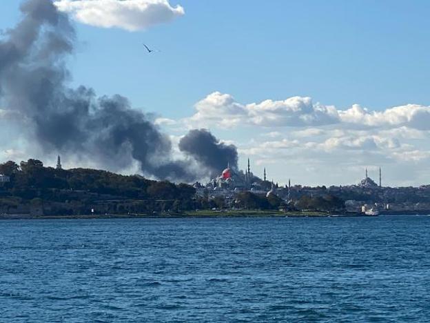 Son dakika... İstanbul Çapa Tıp Fakültesi Hastanesi inşaatında yangın