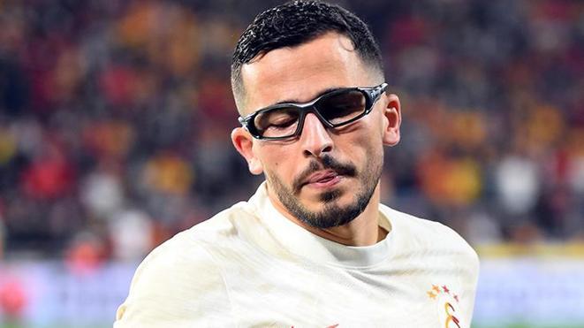 Galatasarayda kriz patlak verdi Yıldız oyuncu ayrılmak istiyor