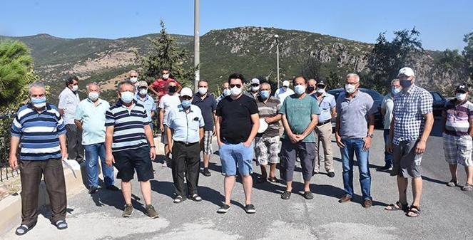 Kat kat maske takıyorlar Burası mikrop yuvası