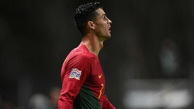 UEFA Uluslar Liginde Cristiano Ronaldo için yıkım gecesi Vedat Muriqiden tarihi performans