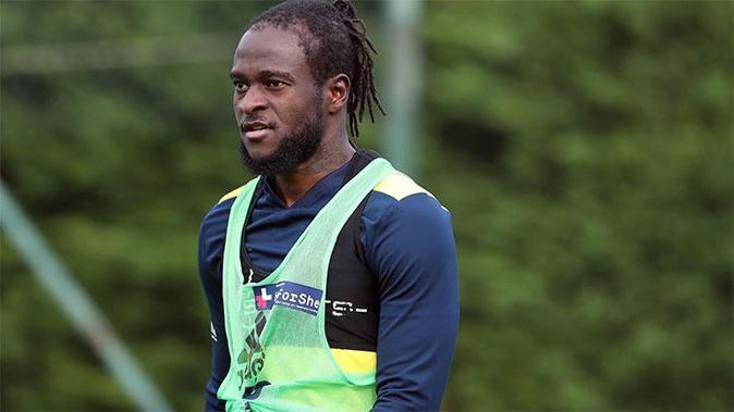 Victor Moses ilk yarıyı kapattı