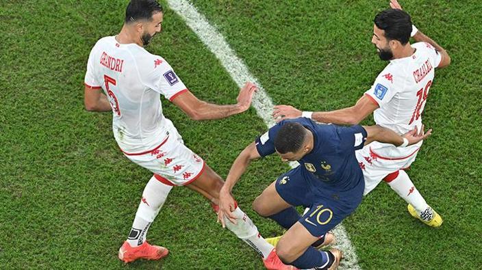 Dünya Kupasına damga vuran Kylian Mbappe için PSGden ayrılık kararı Yeni takımını duyurdular