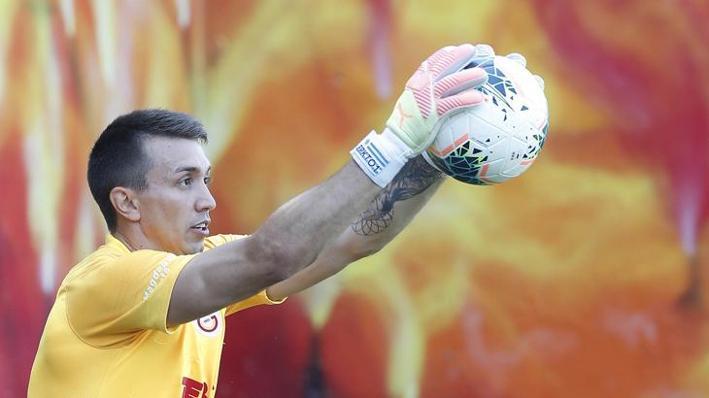 Fernando Muslera özel çalışıyor