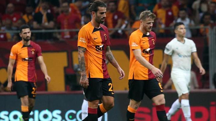 Galatasaray-Giresunspor maçında tartışmalı pozisyon: Net penaltı ve sarı kart