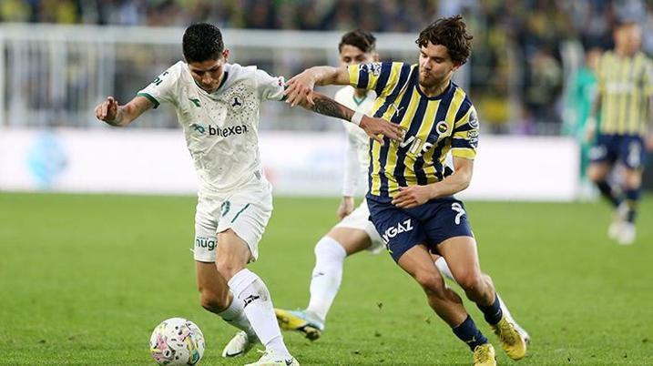 Transferin gözde ismi Ferdi Kadıoğlu için Fenerbahçeden rekor bonservis talebi