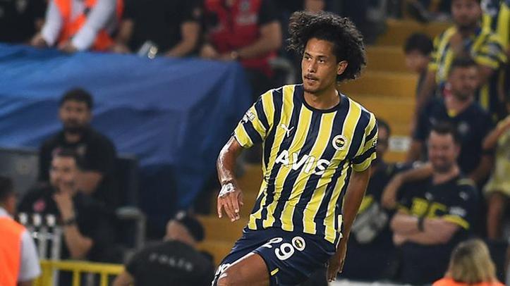 Fenerbahçede şoke eden gelişme Jesus biletini kesti, yeni transfer ayrılıyor