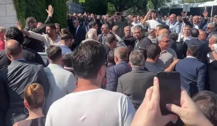 Taraflar arasında arbede