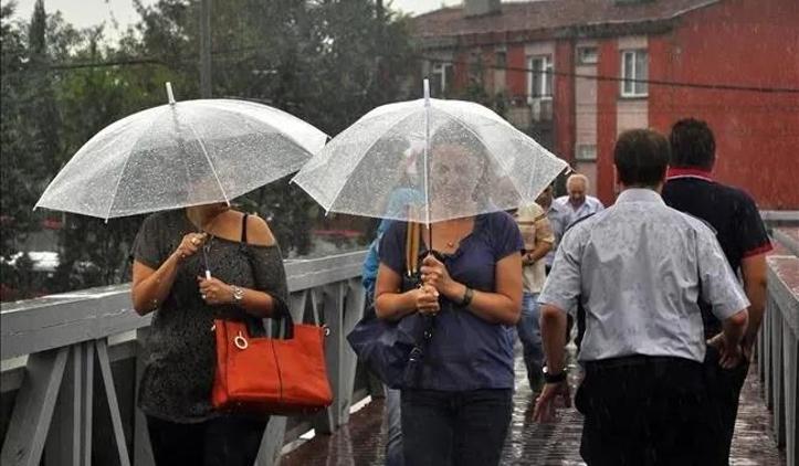 AKOM'dan İstanbul için yeni hava durumu uyarısı! Çarşamba başlıyor, tam 4 gün sürecek: Hava değişimine hazır olun