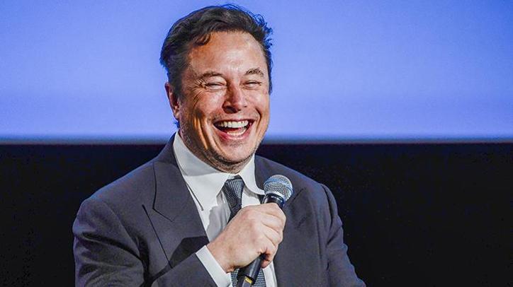 İngiltereden flaş iddia: Elon Musk, Manchester Unitedı satın alabilir