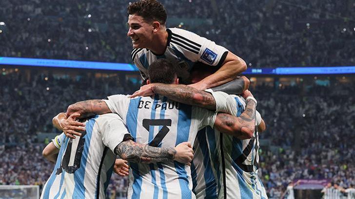 Dünya Kupasında Lionel Messinin rekor gecesi Arjantin-Hırvatistan maçına damga vurdu