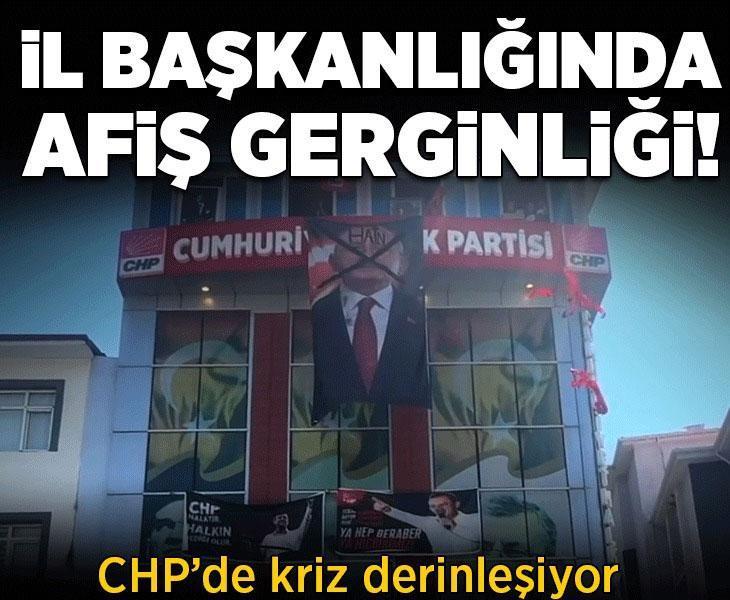 Malatya'da CHP binasında kriz! Kılıçdaroğlu'nun fotoğrafına 'hain' afişi asıldı