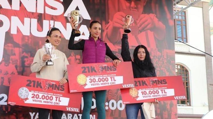 Manisa Yarı Maratonu nefes kesti