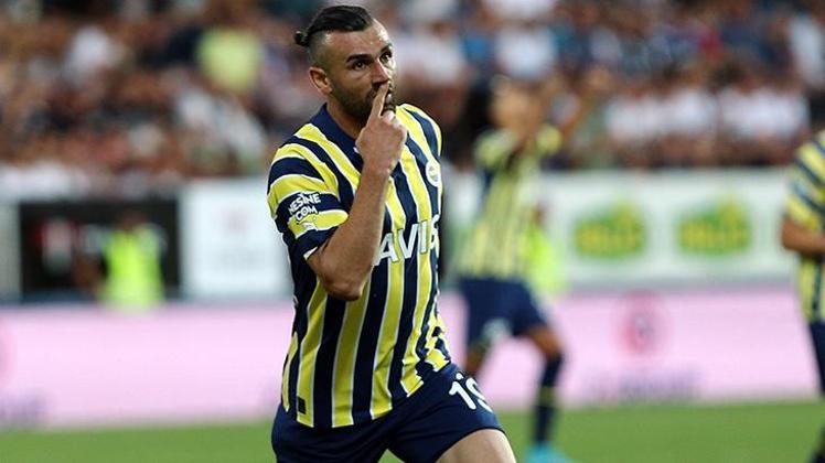 Fenerbahçede Ocak ayında iki ayrılık birden FIFA tehlikesi yüzünden bekletiliyor