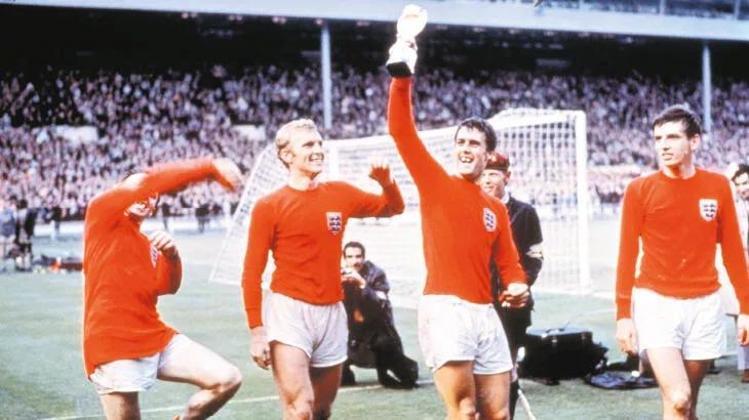1966 Dünya Kupasında İngilterenin tartışılan şampiyonluğu Golü verdi, ortalık karıştı