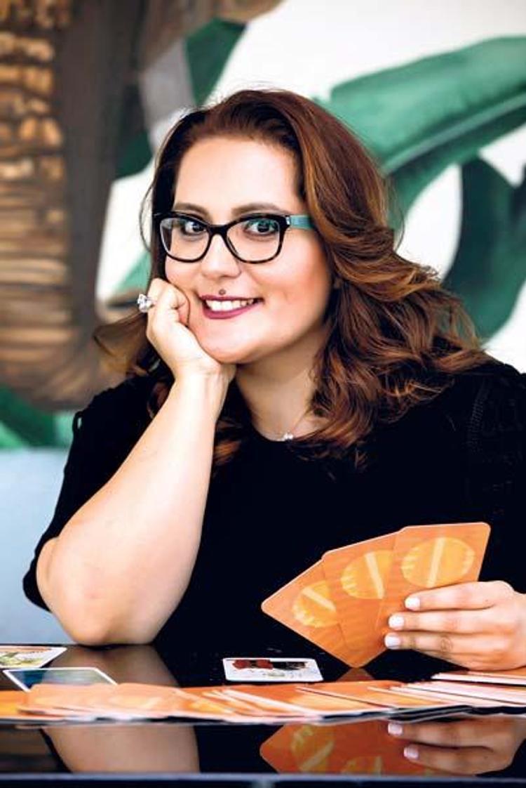 Fala inanmayan da falsız kalmıyor