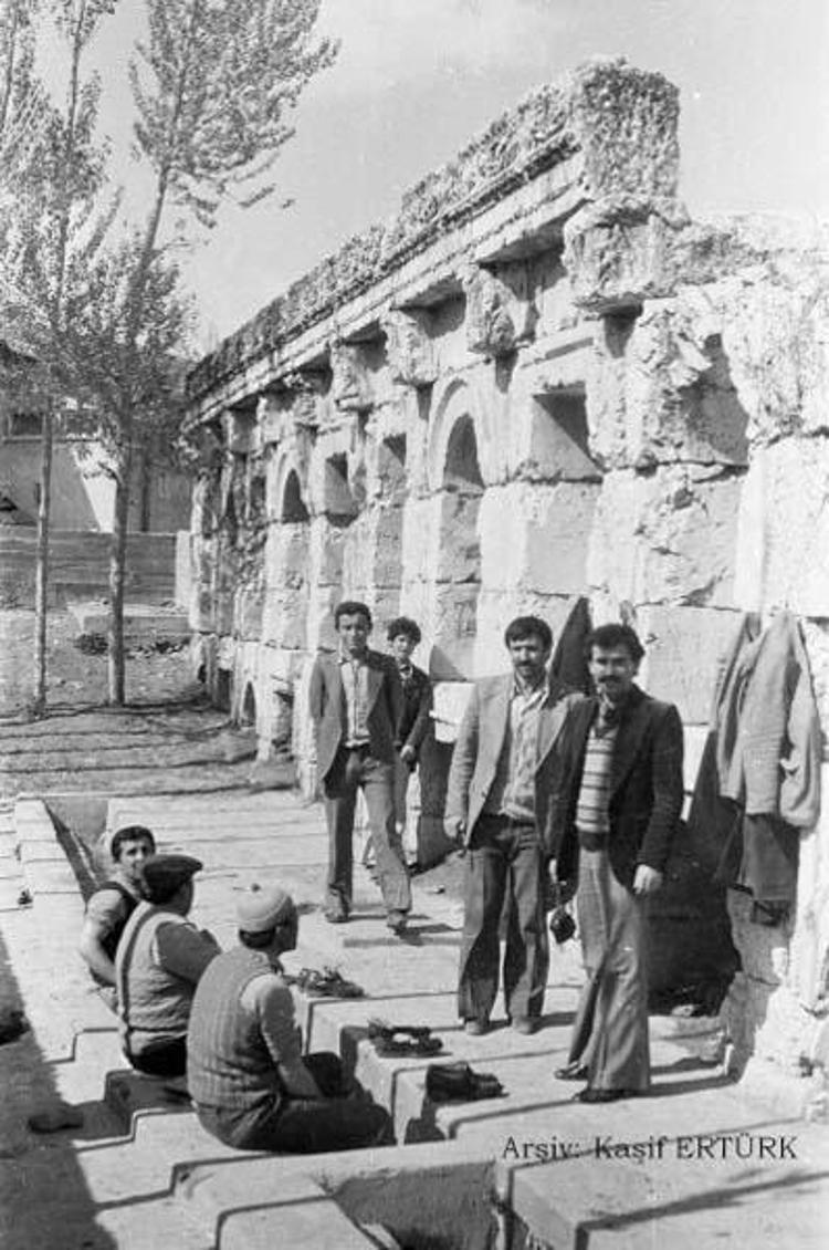Yabancı turist üç şeye bakıyor: Kültür, fayda, inanç