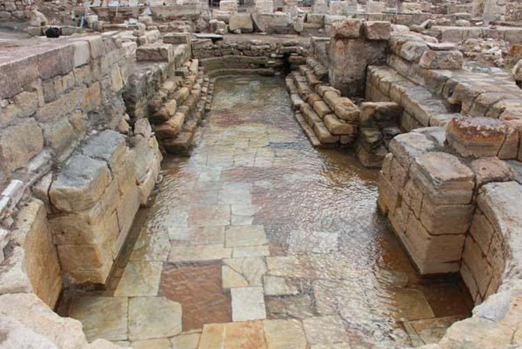 Yabancı turist üç şeye bakıyor: Kültür, fayda, inanç