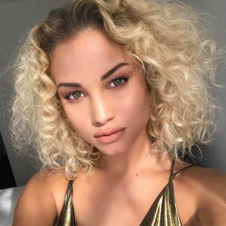 Van Der Wiel-Rose Bertram çifti alışverişte - Magazin Haberleri -  Milliyet