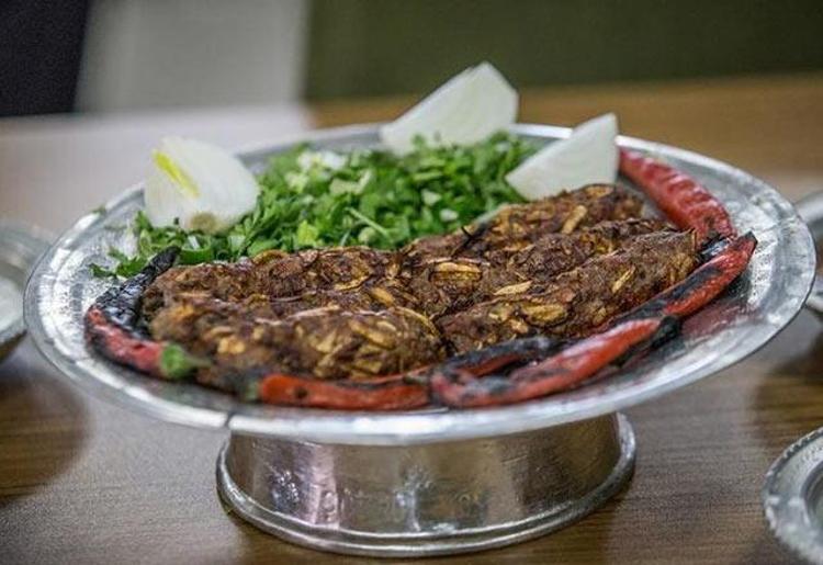 Şanlıurfa’nın meşhur lezzeti: Keme kebabı