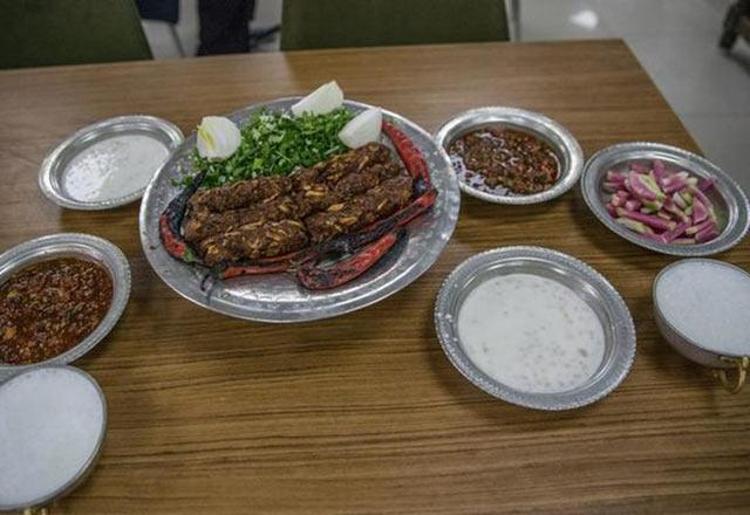 Şanlıurfa’nın meşhur lezzeti: Keme kebabı