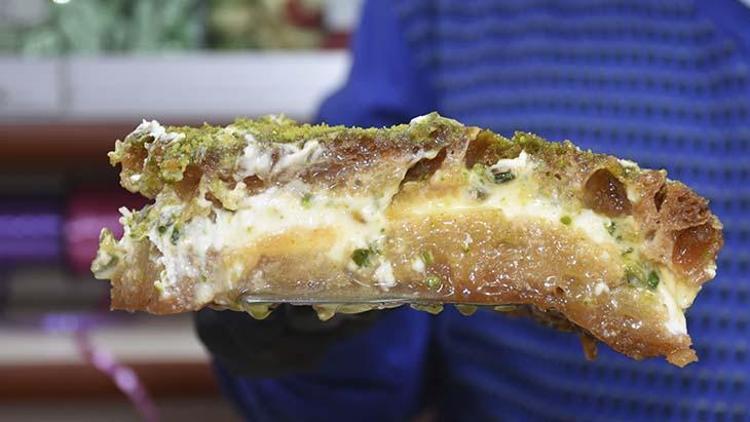 Yok böyle lezzet Afyonkarahisarın meşhur manda kaymaklı baklavası