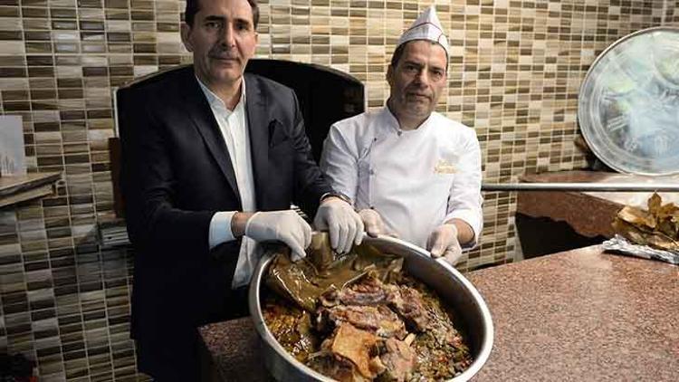 Misafirler kağıt kebabıyla ağırlanır