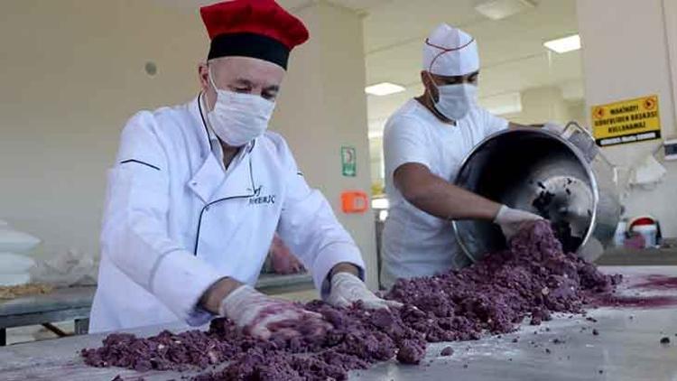 Edirnede moral olsun diye mor kurabiye üretip, ismini moralize verdiler