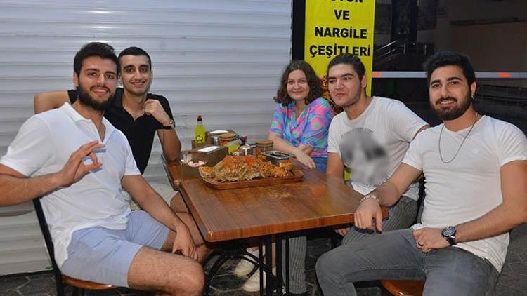 Her ay İzmirden geliyorum