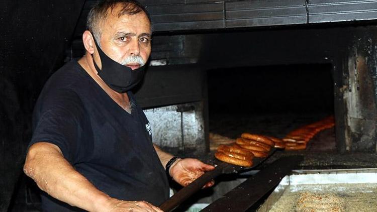 Samsun simidi sıcak dut pekmezi kazanında, diğerleri ise soğuk kazanda yapılıyor